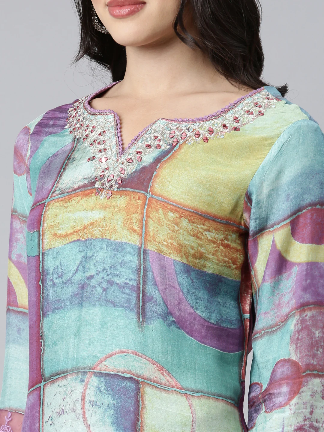 Neerus Lavender Regular Straight Geometric Kurta And Trousers With Dupatta - Image 4