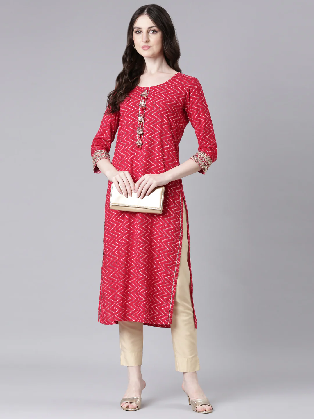 Neerus Magenta Casual Chevron Straight Kurta - Image 5