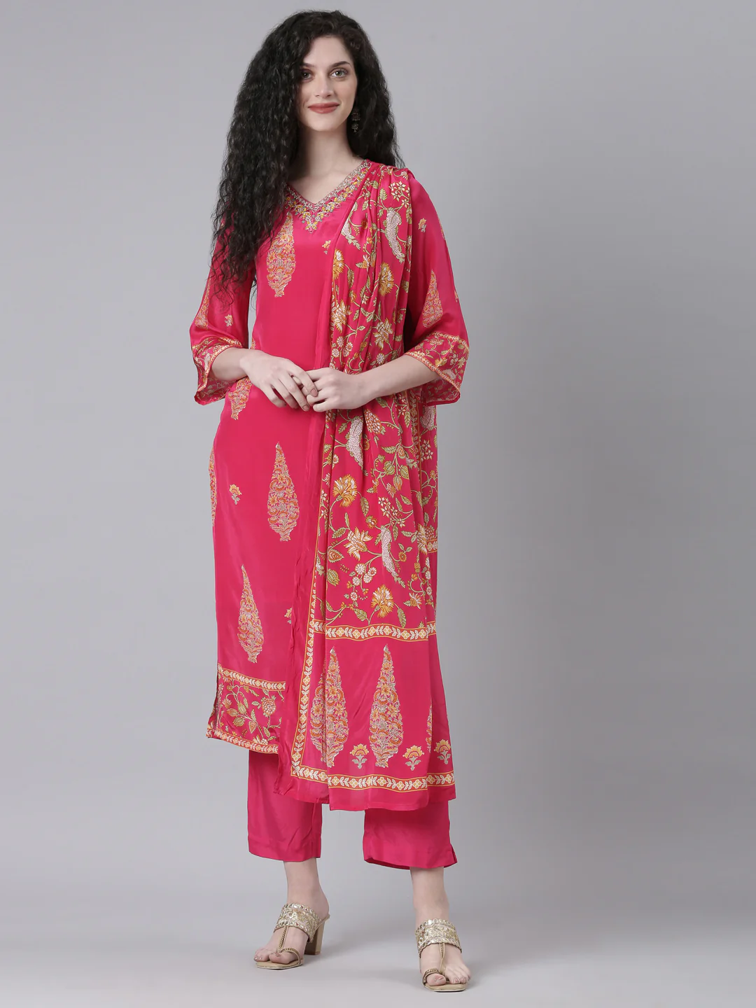 Neerus Magenta Printed Straight Kurta and Trousers With Dupatta - Image 5