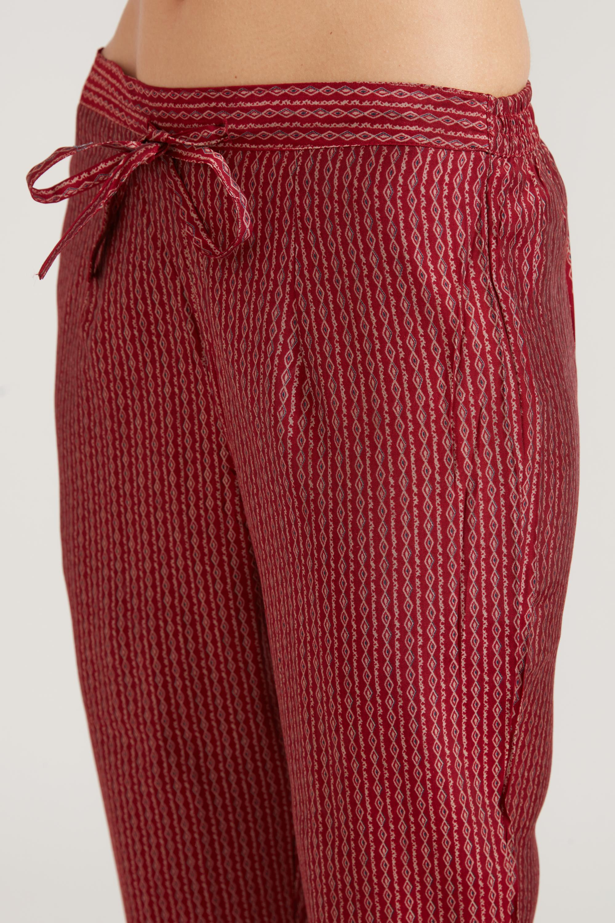 Neerus Maroon Color Model Fabric Suit - Image 8