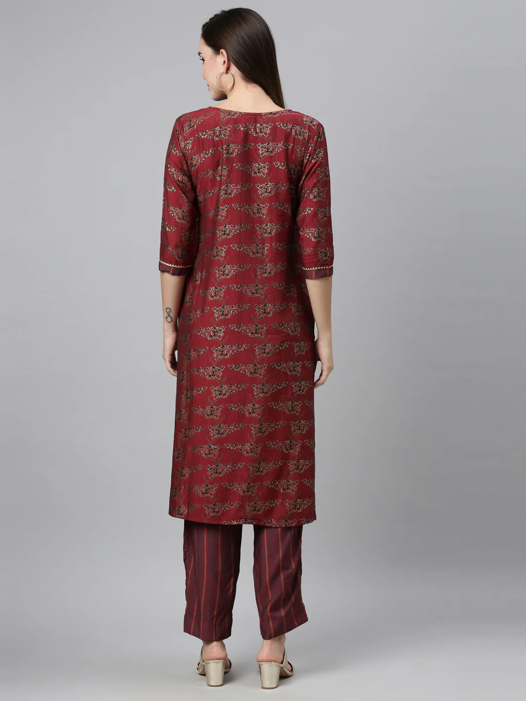 Neerus Maroon Color Shantoon Fabric Kurta Sets - Image 2