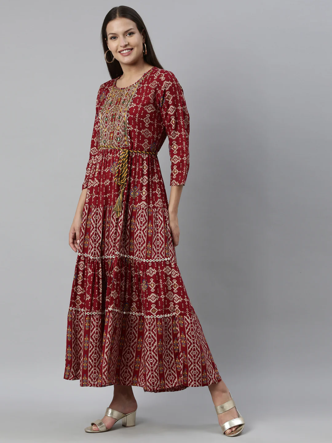 Neerus Maroon Color Slub Rayon Fabric Kurta - Image 3