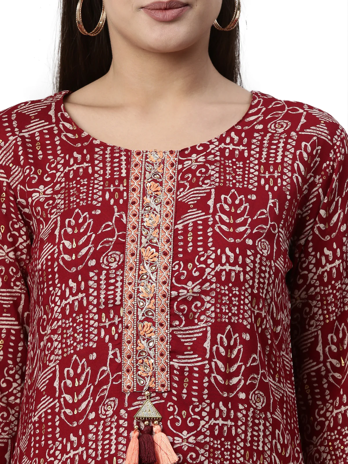 Neerus Maroon Color Slub Rayon Fabric Kurta - Image 2