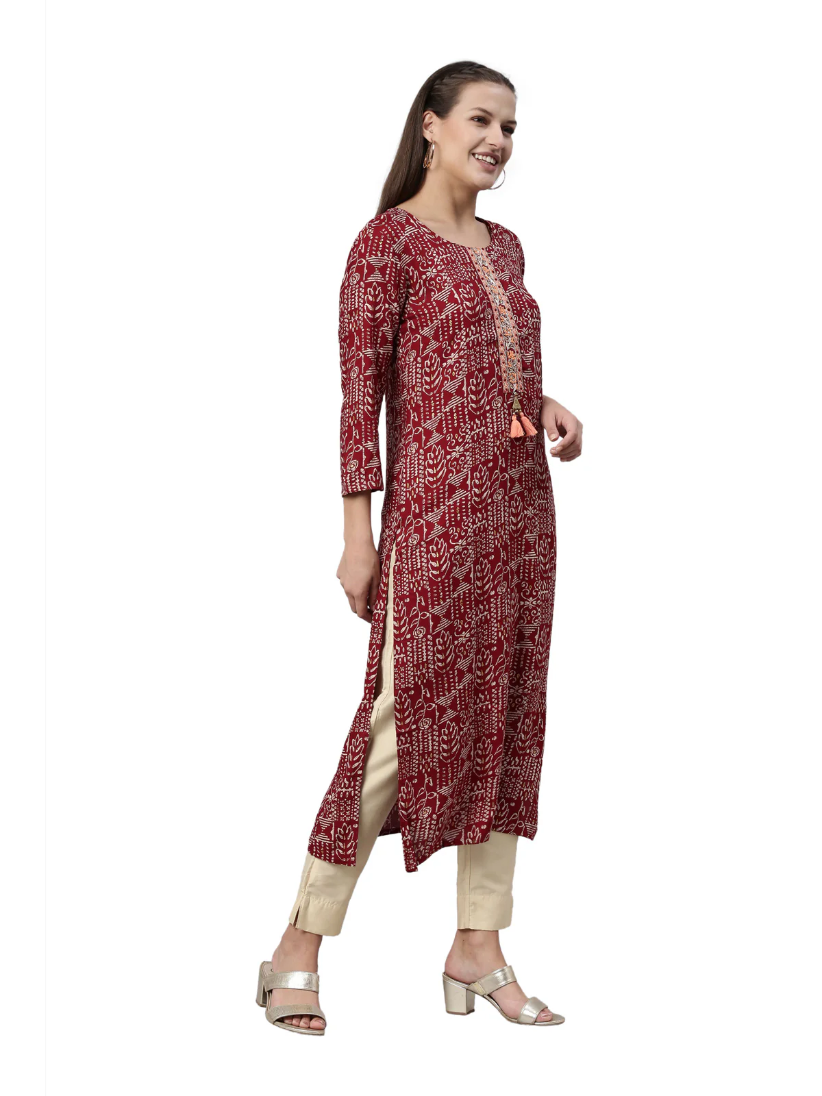 Neerus Maroon Color Slub Rayon Fabric Kurta - Image 4