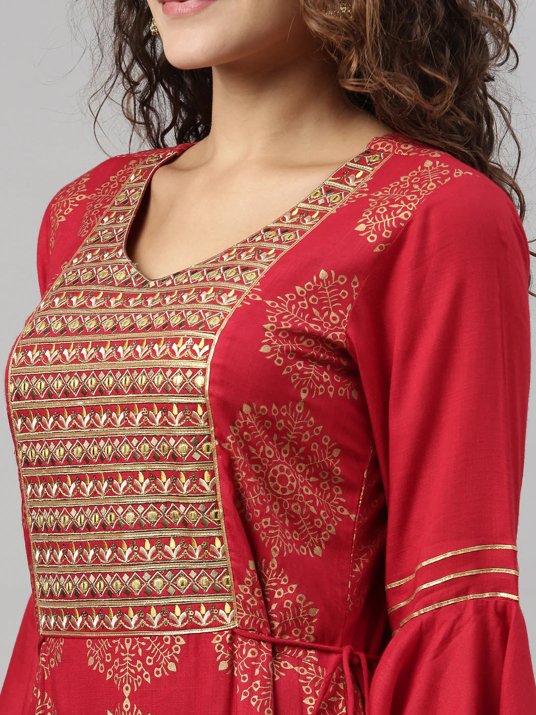 Neerus Maroon Color Slub Rayon Fabric Kurta - Image 3