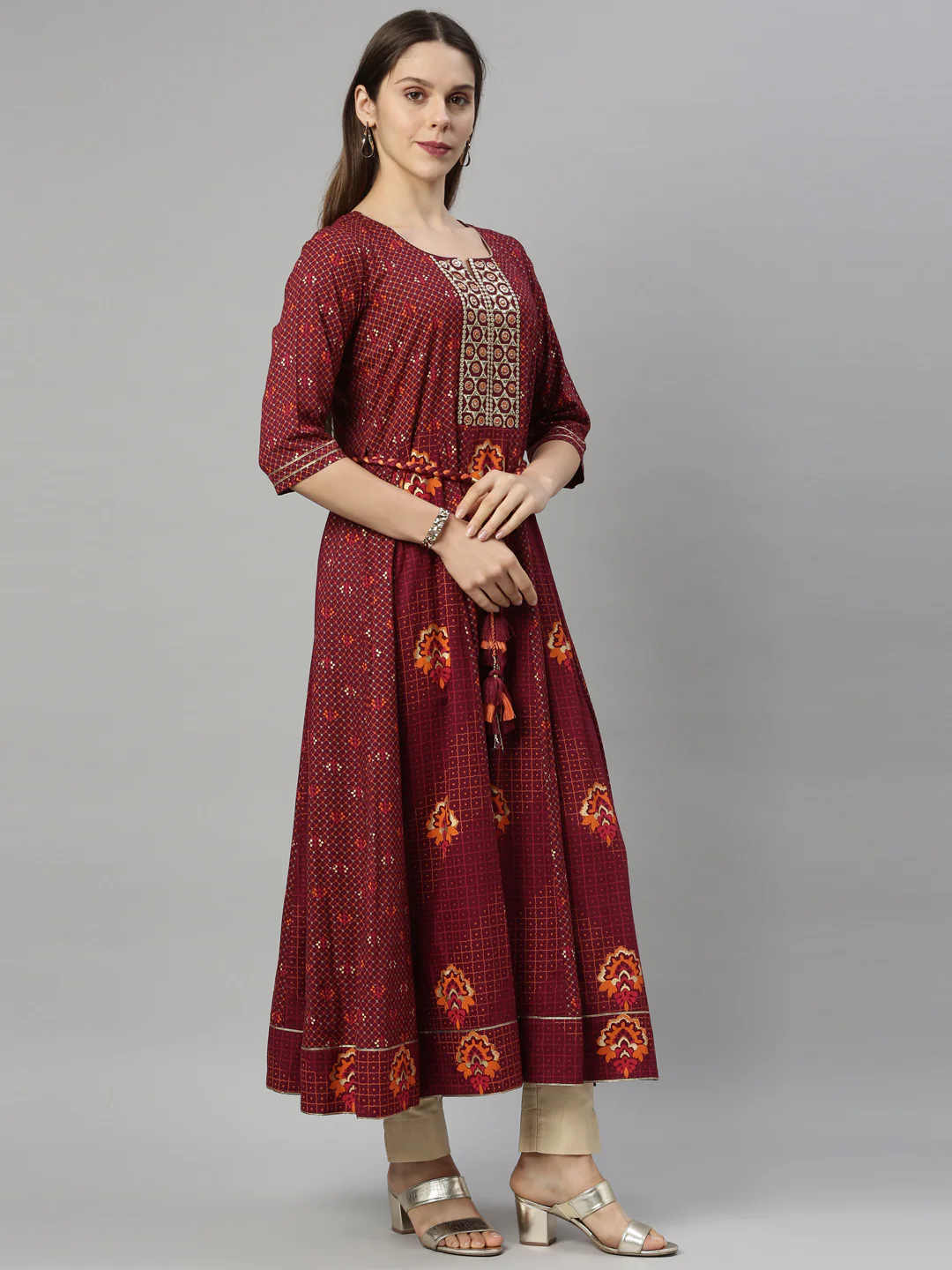 Neerus Maroon Color Slub Riyon Fabric Tunic - Image 5