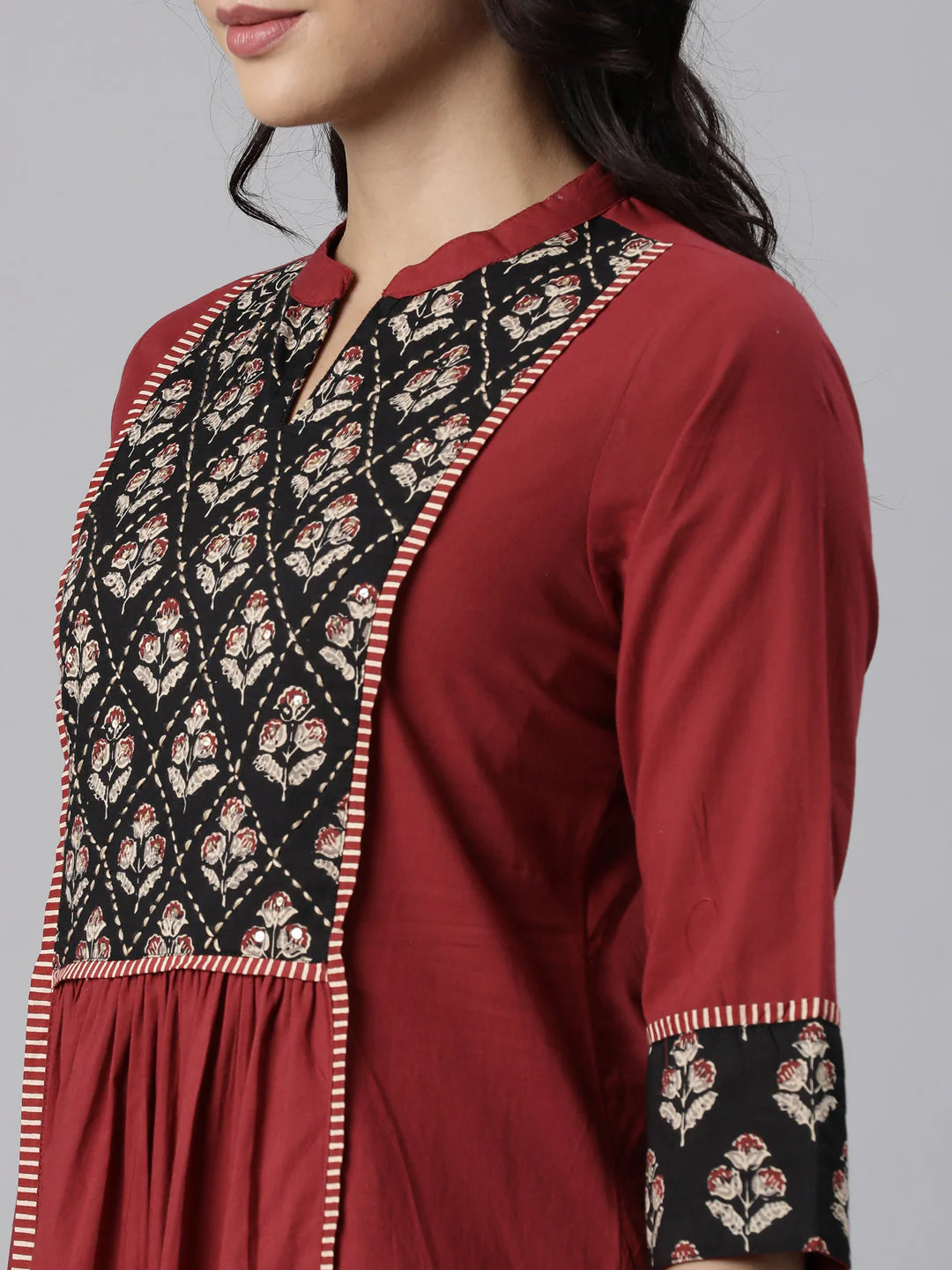 Neerus Maroon Panelled Printed Kurta And Trousers - Image 5