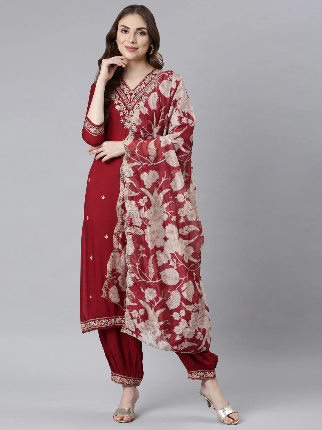 Neerus Maroon Panelled Straight Ethnic Motifs Kurta And Churidar With Dupatta - Image 5