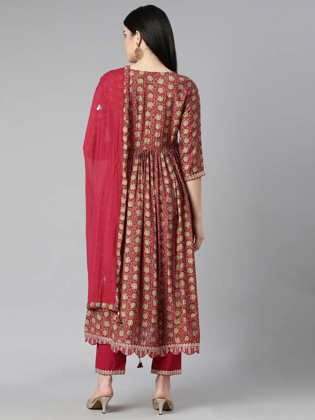 Neerus Maroon Pleated Straight Floral Kurta And Trousers With Dupatta - Image 3