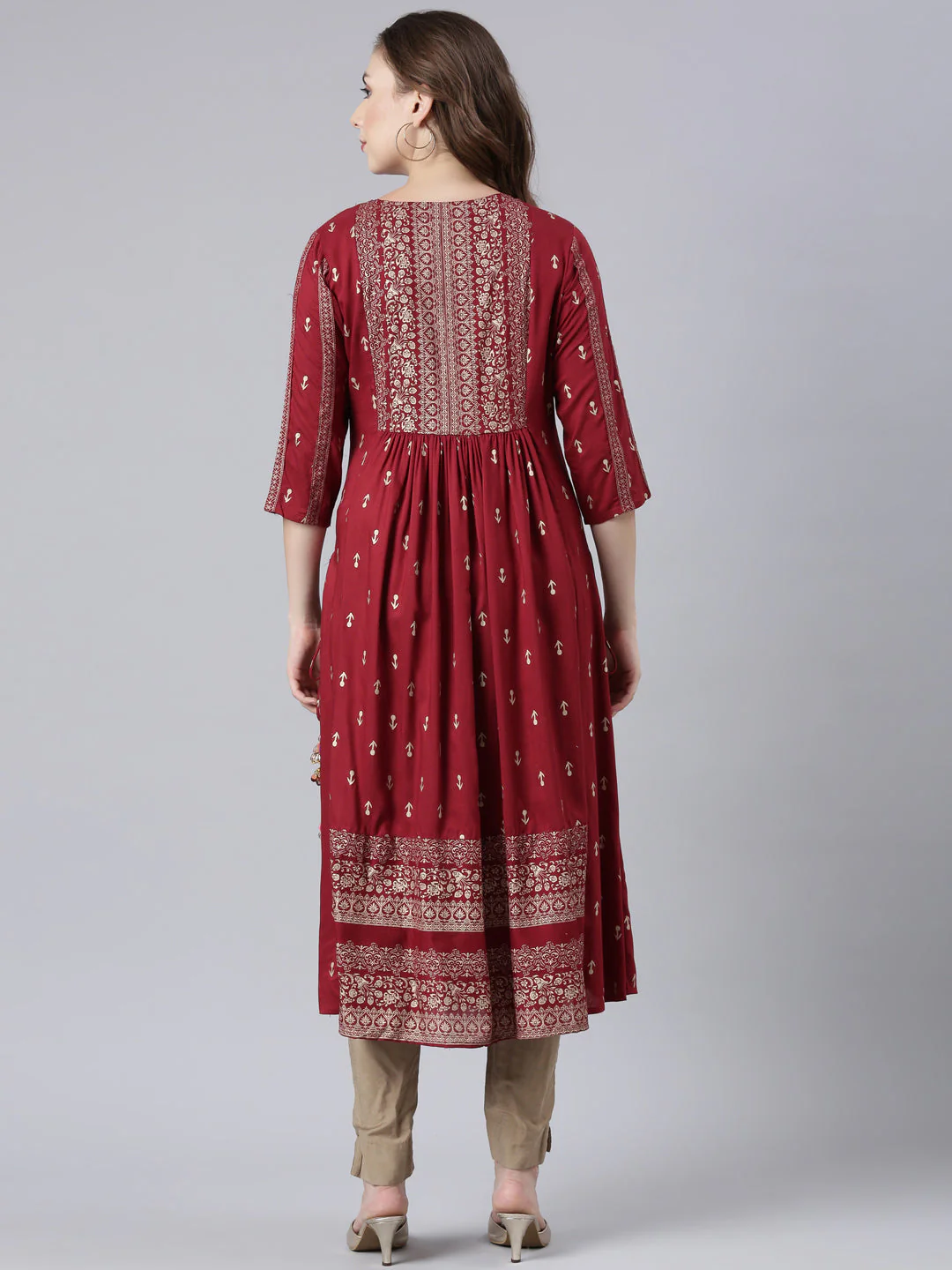 Neerus Maroon Pleated Straight Floral Kurta - Image 4