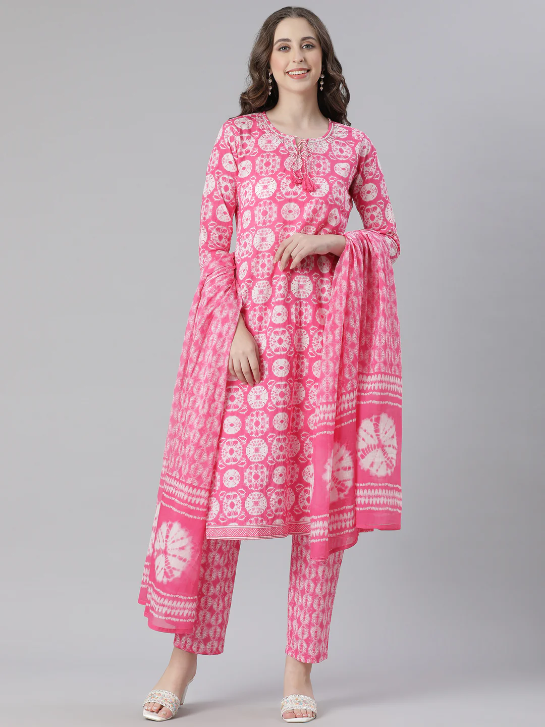 Neerus Maroon Printed Straight Kurta and Trousers With Dupatta - Image 5