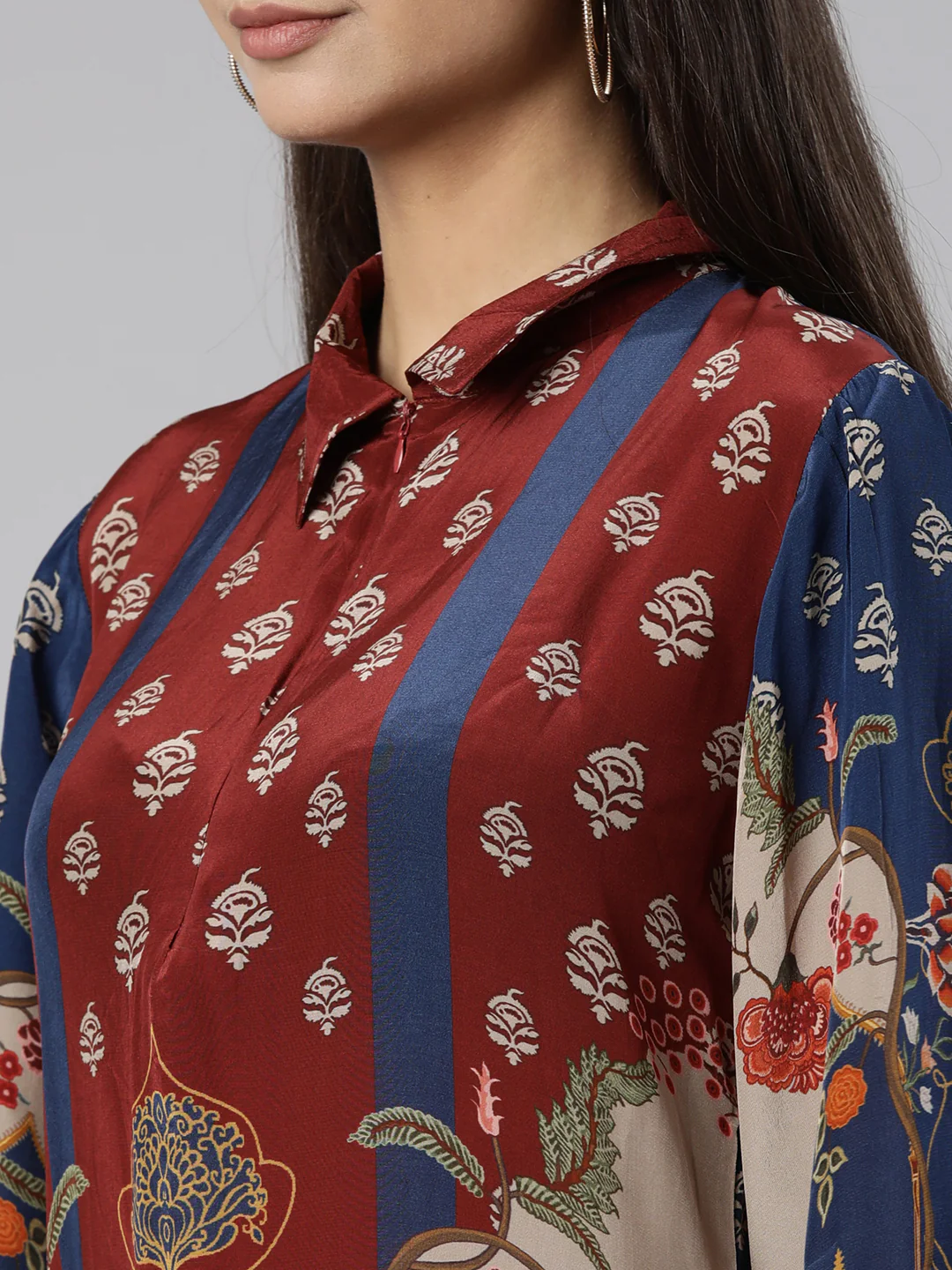 Neerus Maroon Regular Straight Floral Kurta And Trousers - Image 4