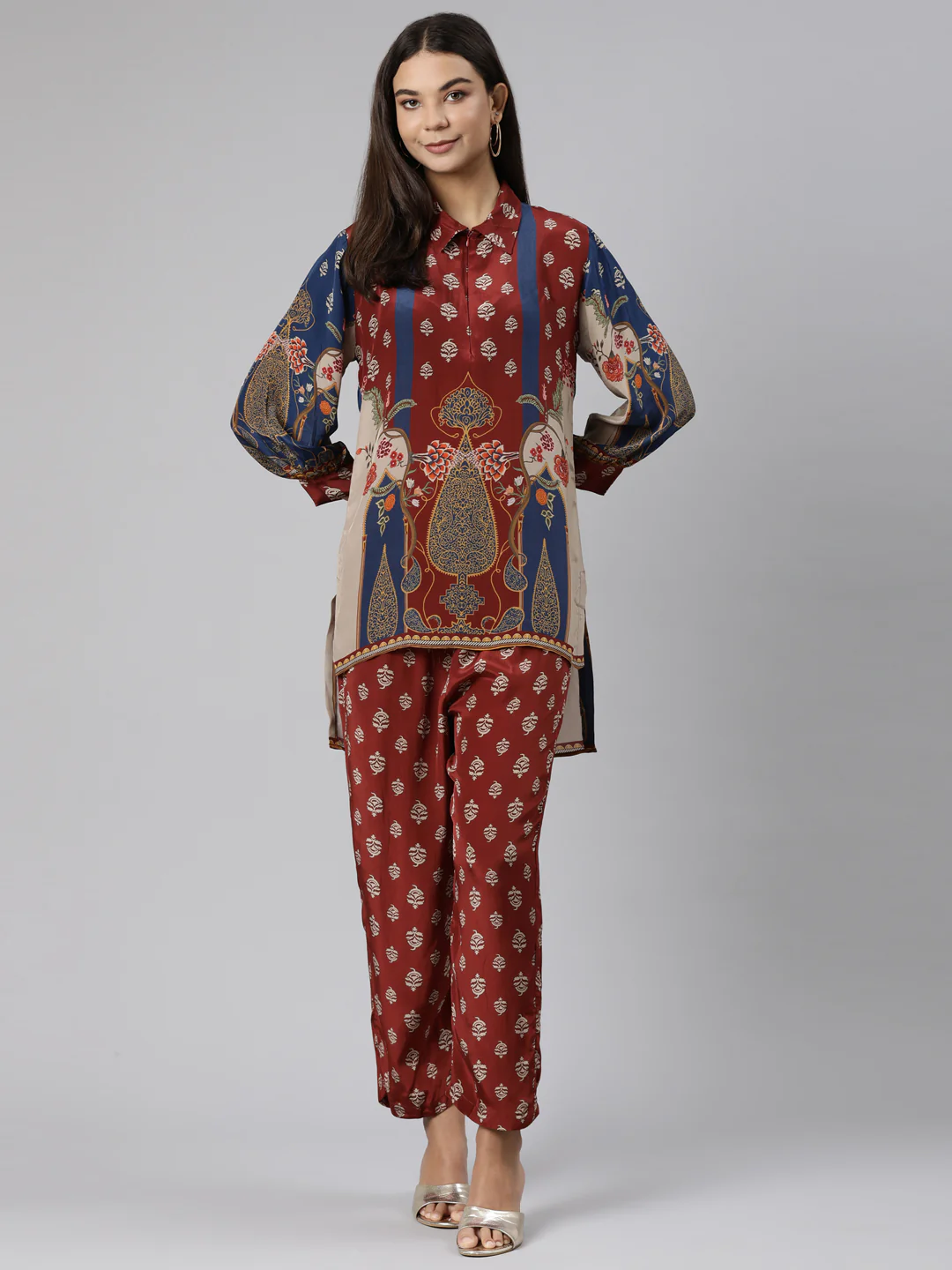 Neerus Maroon Regular Straight Floral Kurta And Trousers - Image 5