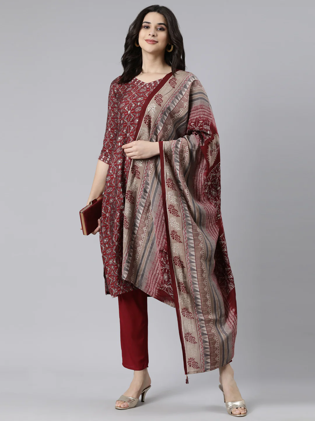 Neerus Maroon Regular Straight Floral Kurta And Trousers With Dupatta - Image 5