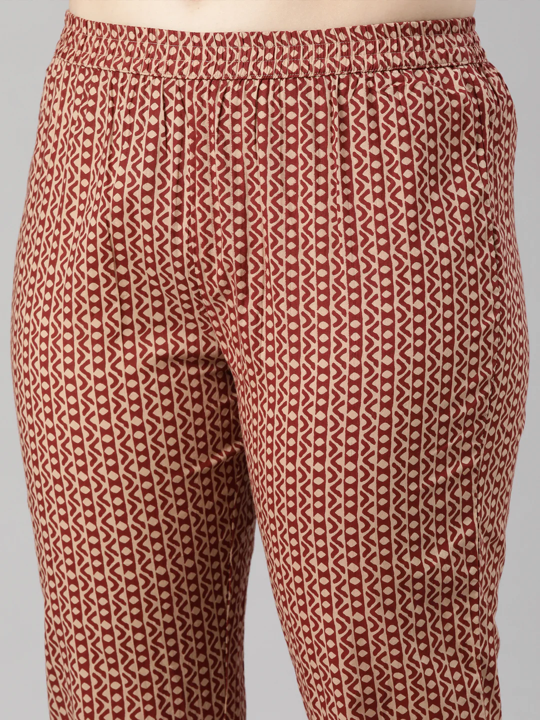 Neerus Maroon Regular Straight Floral Kurta And  Trousers With Dupatta - Image 6