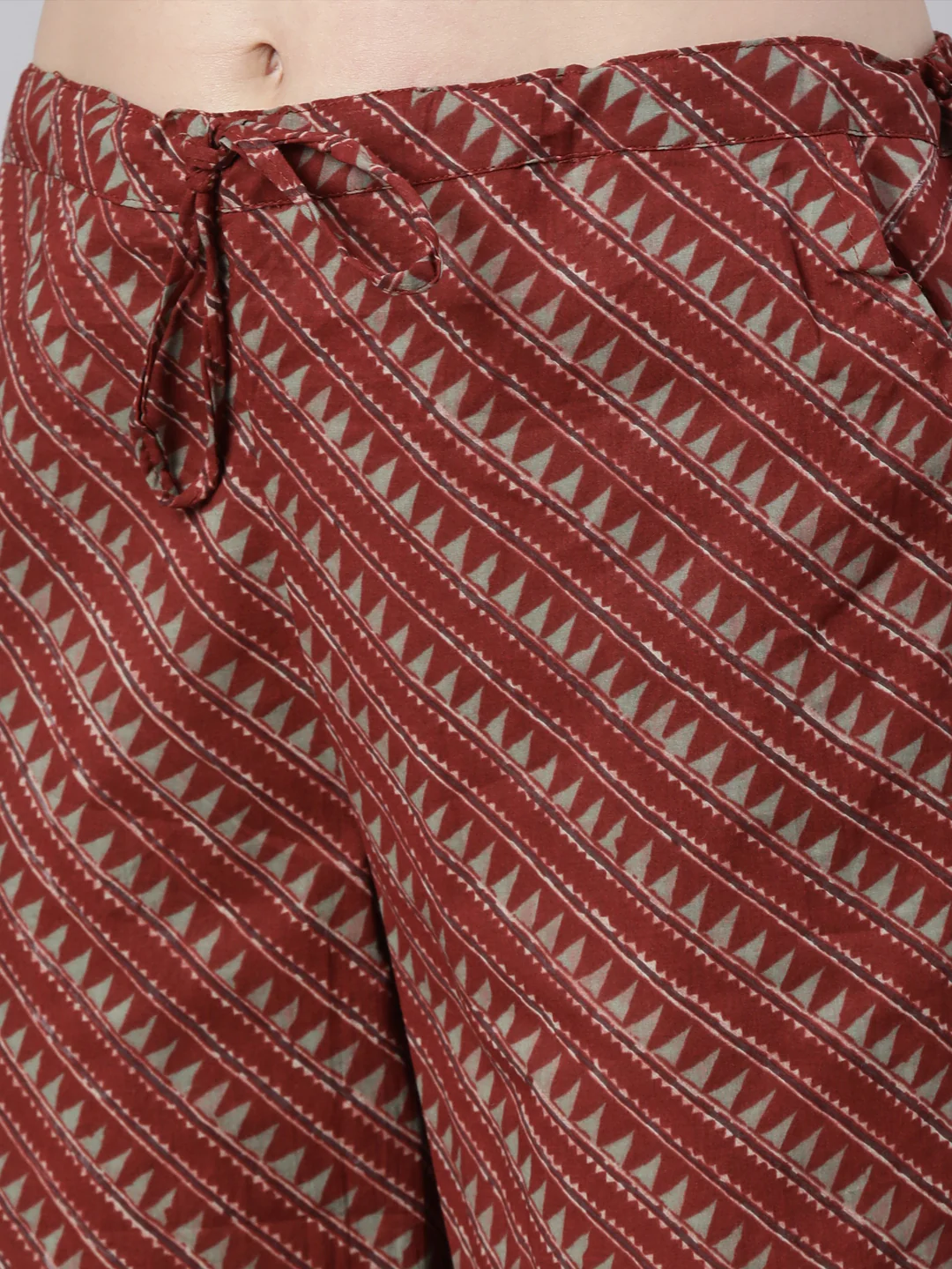 Neerus Maroon Regular Straight Floral Kurta And  Trousers With Dupatta - Image 6