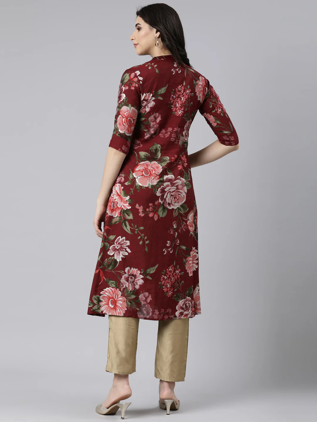 Neerus Maroon Regular Straight Floral Kurta - Image 3