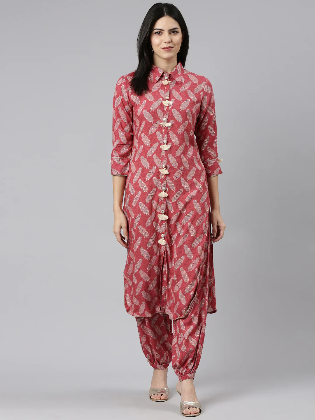 Neerus Maroon Regular Straight Printed Kurta And Salwar - Image 5