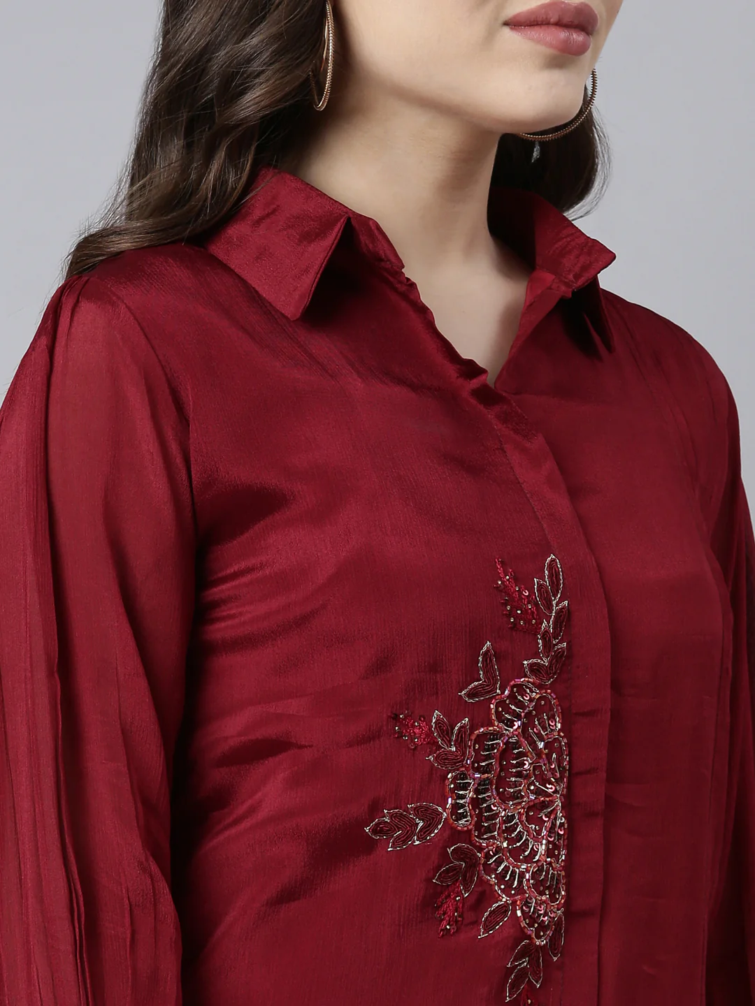 Neerus Maroon Regular Straight Solid Top And Trousers - Image 4