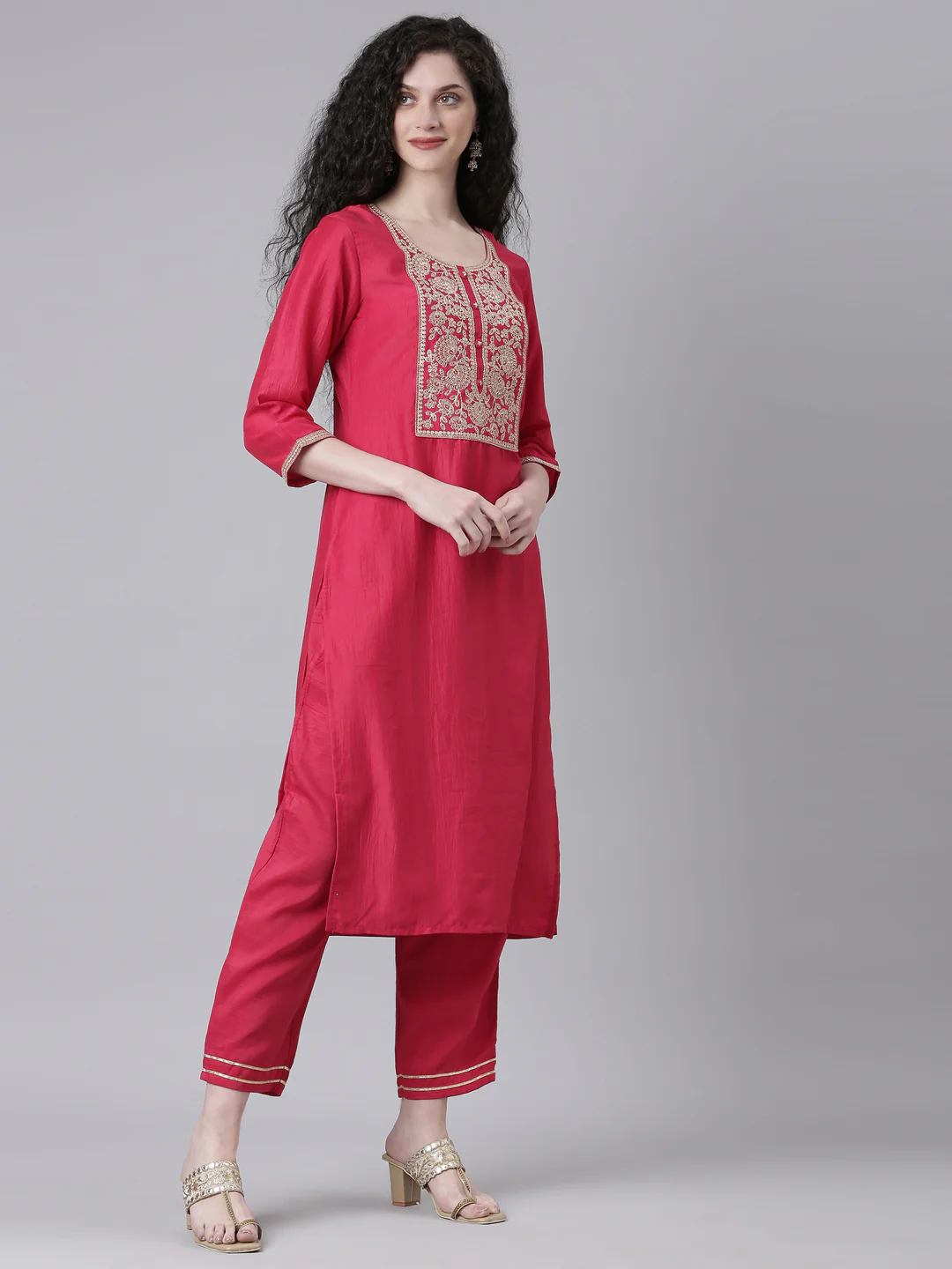 Neerus Maroon Solid Straight Kurta and Trousers With Dupatta - Image 2
