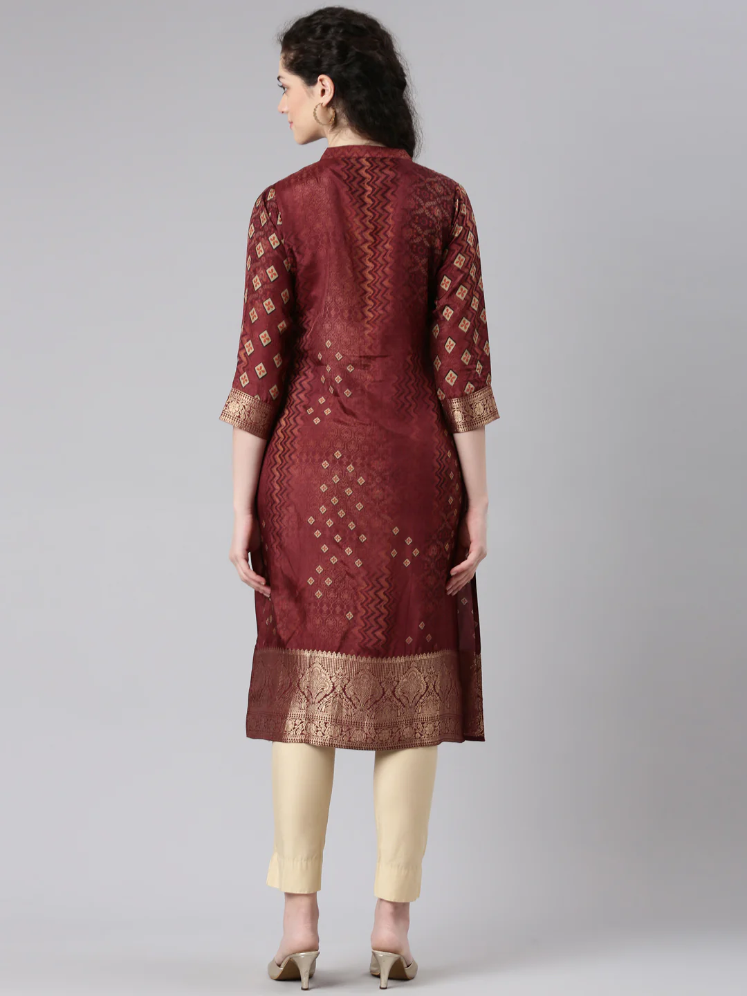 Neerus Maroon Straight Casual Floral Panelled Kurta - Image 3