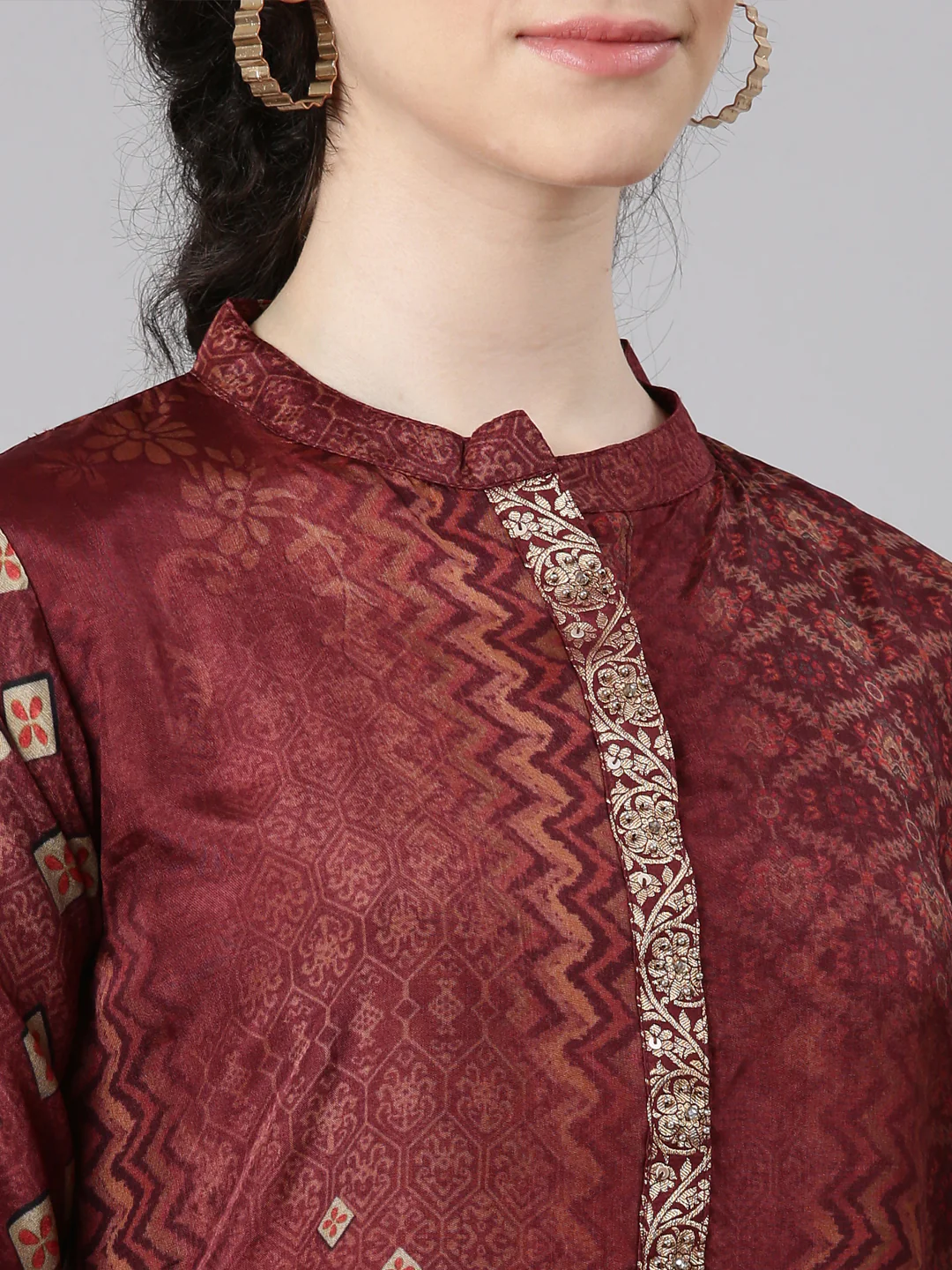 Neerus Maroon Straight Casual Floral Panelled Kurta - Image 4