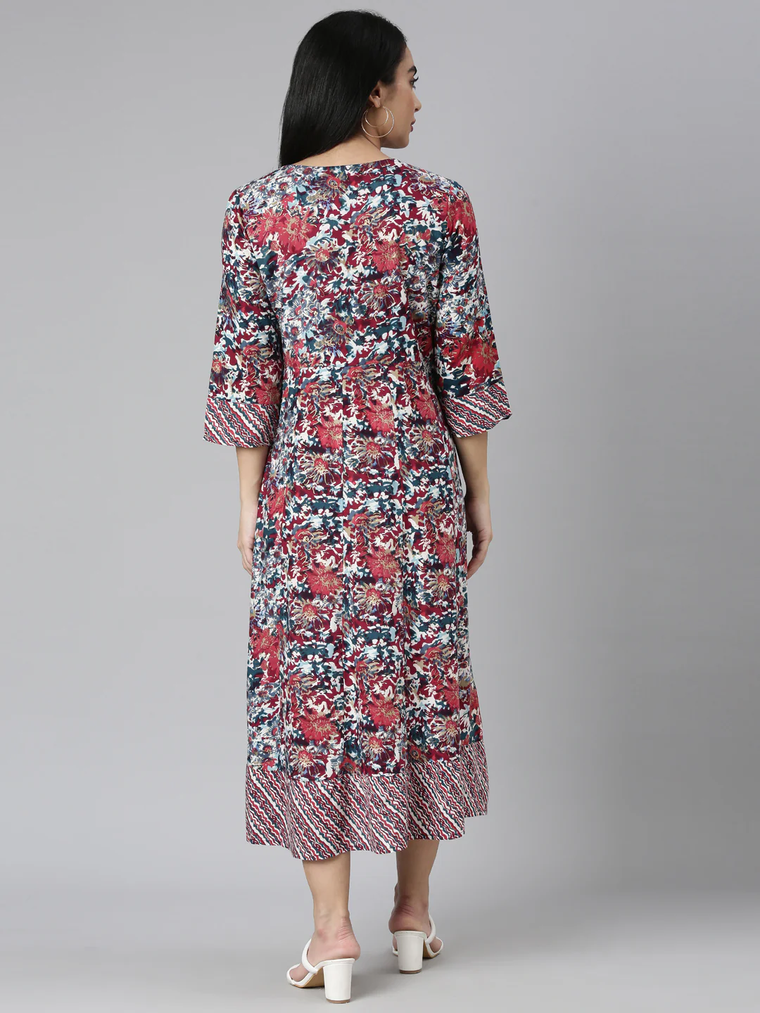 Neerus Maroon Straight Casual Floral Straight Kurta - Image 4