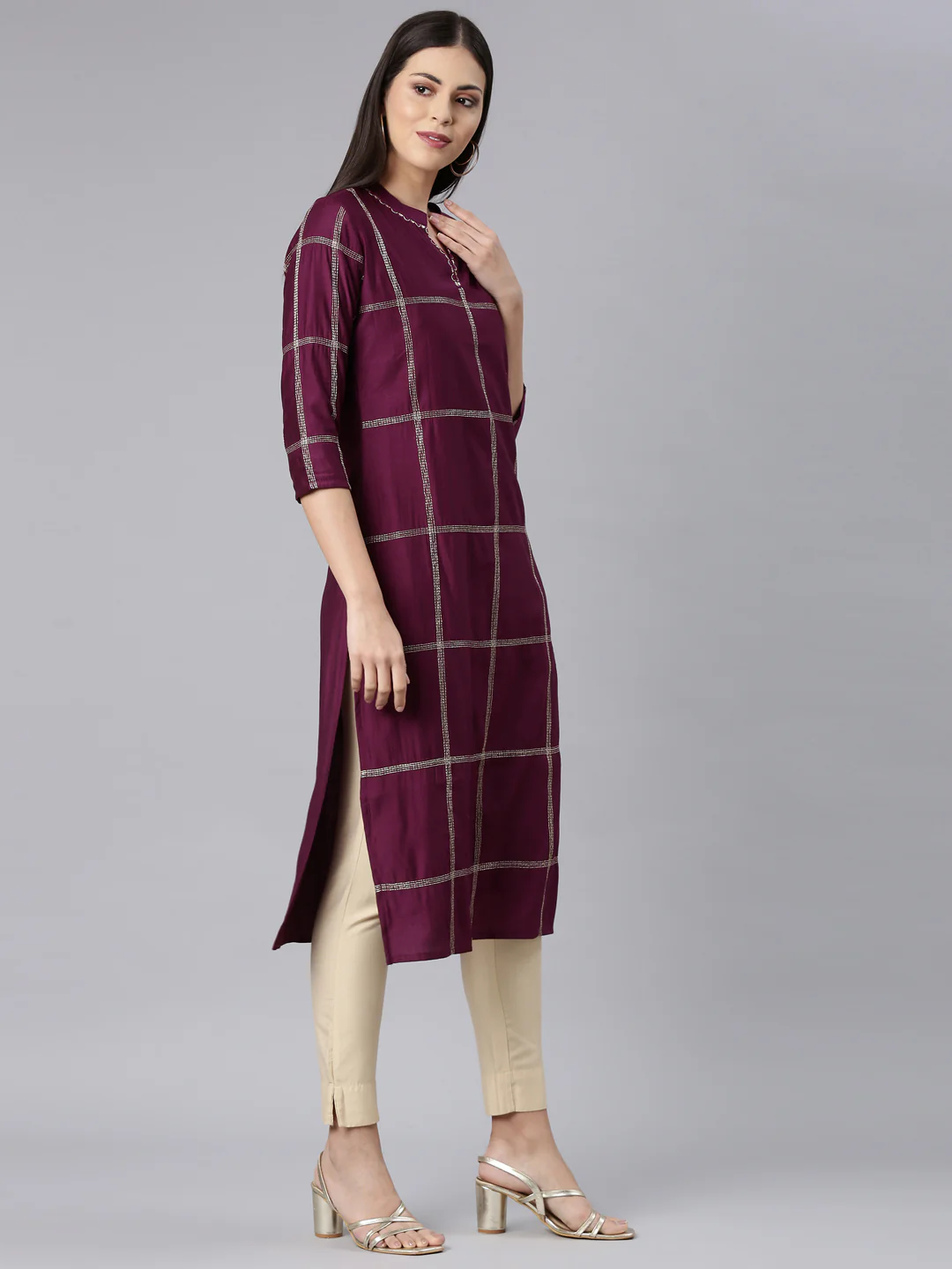 Neerus Maroon Straight Casual Solid Straight Kurta - Image 3