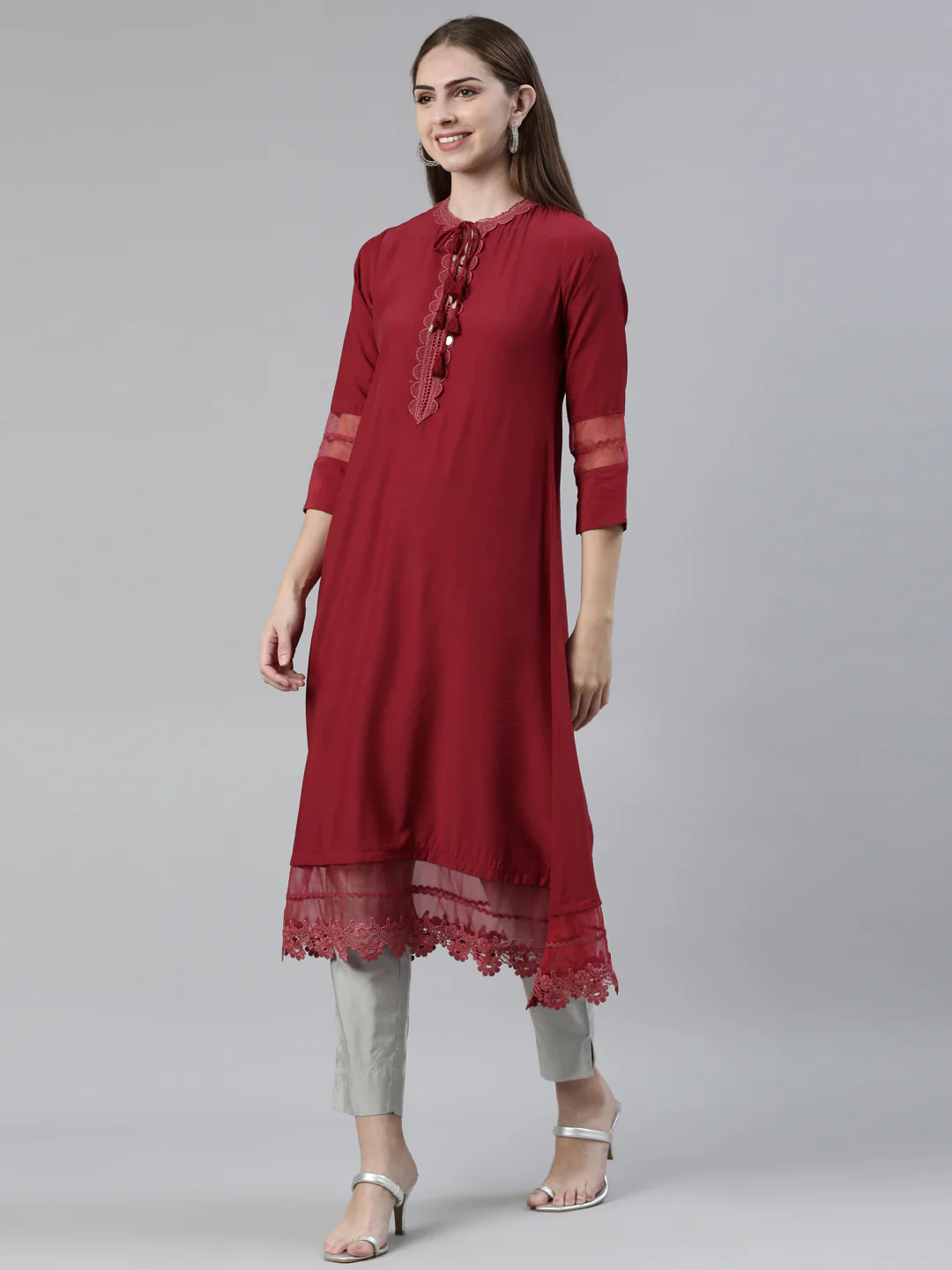 Neerus Maroon Straight Regular Viscose Rayon Kurta - Image 2