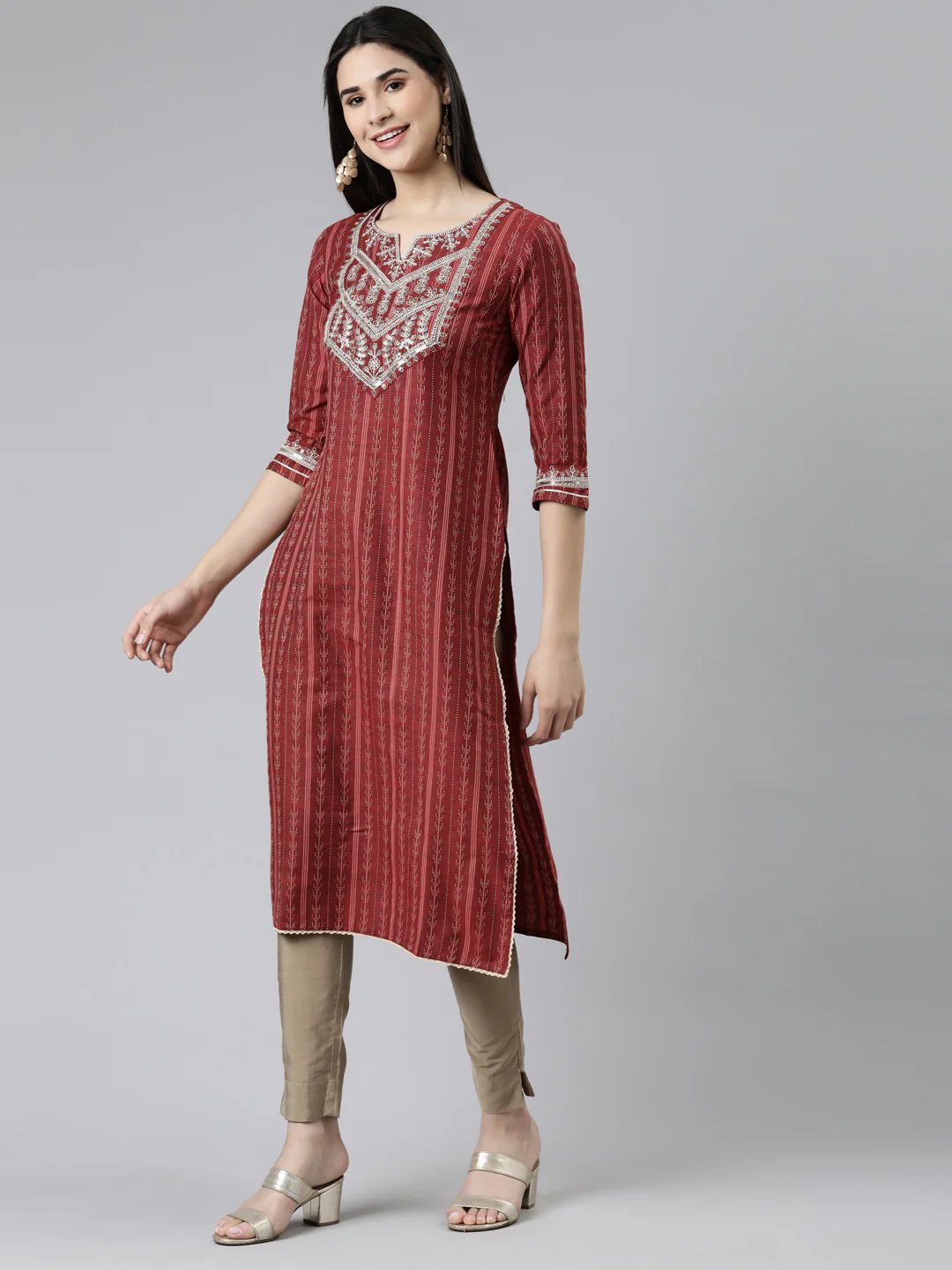 Neerus Maroon Straight Solid Cotton Kurta - Image 2