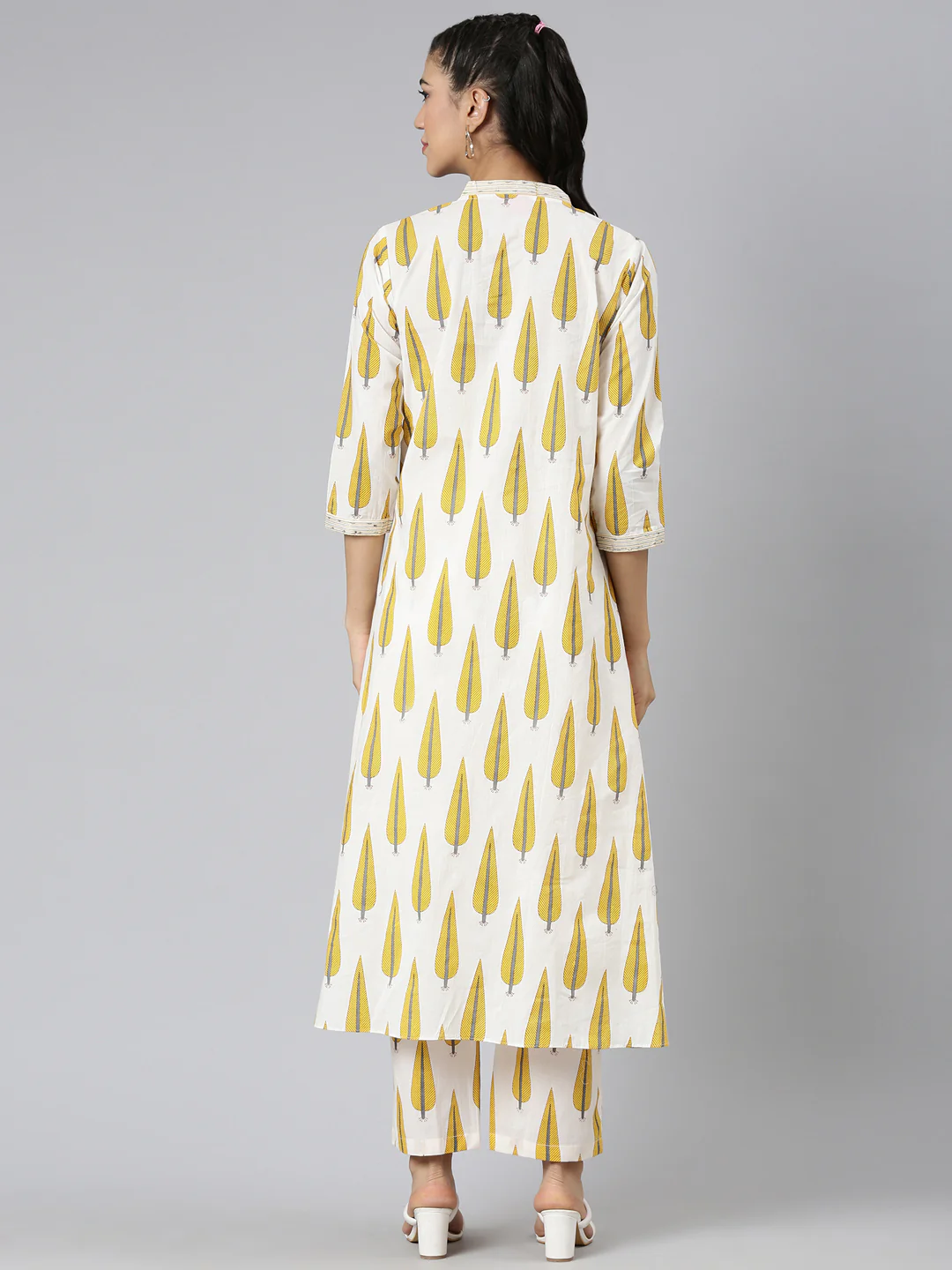 Neerus Mustard Casual Printed Curved Kurta and Trousers - Image 3