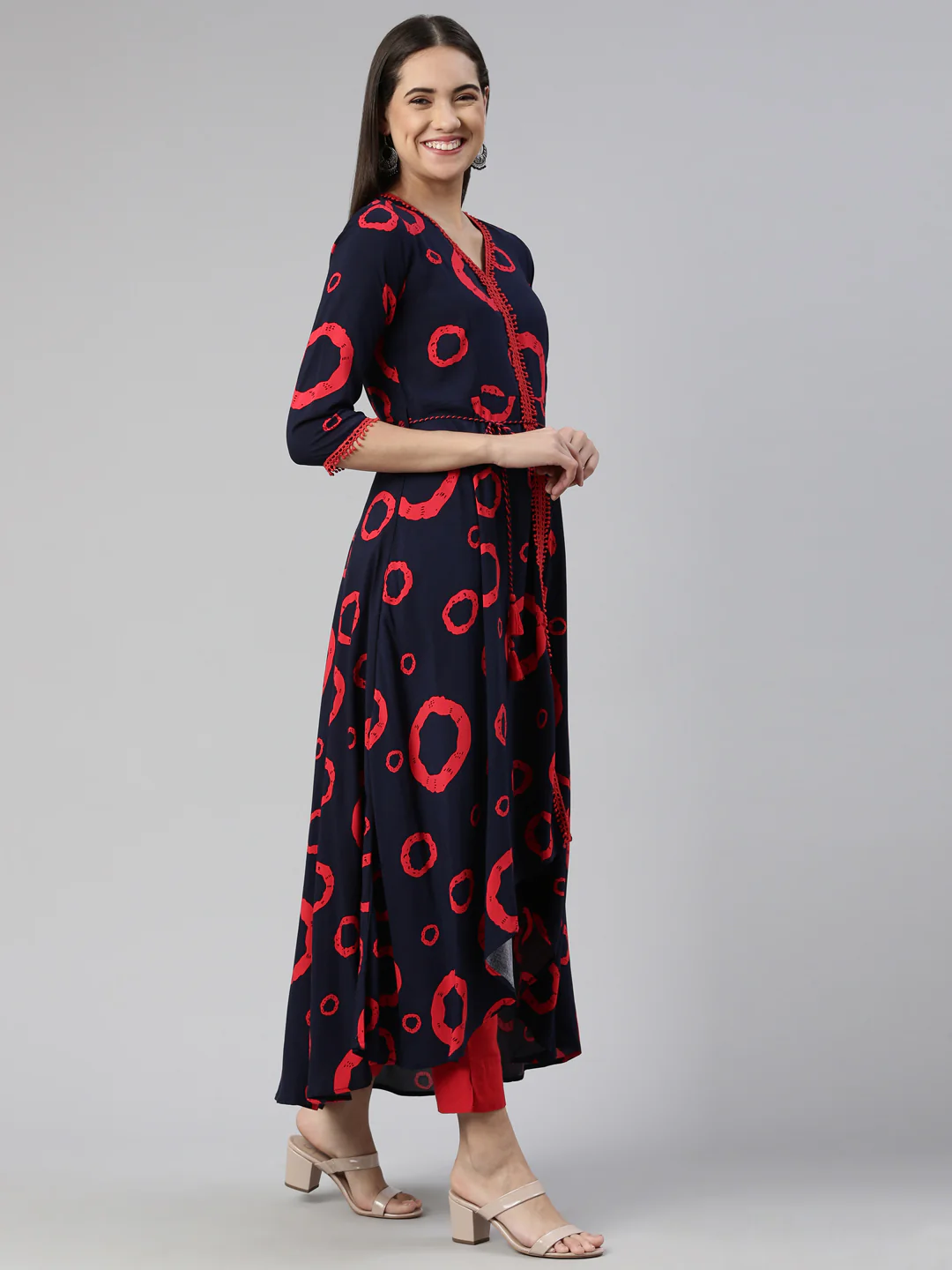 Neerus Navy Blue Anarkali Curved Cotton Kurta - Image 2