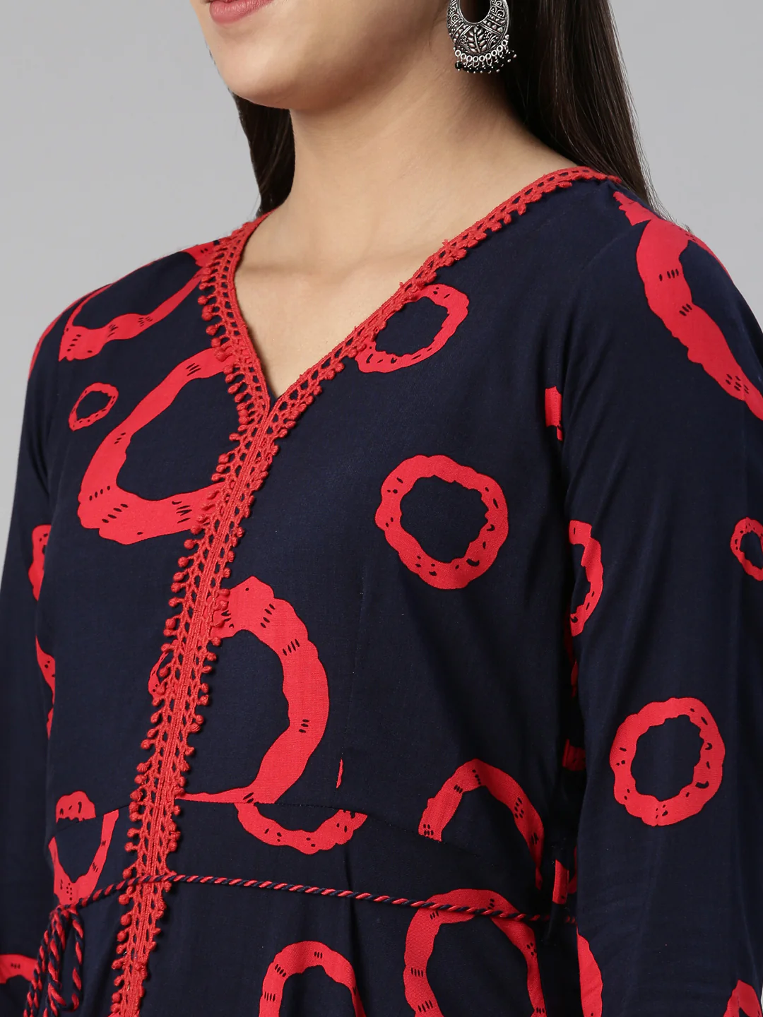 Neerus Navy Blue Anarkali Curved Cotton Kurta - Image 4