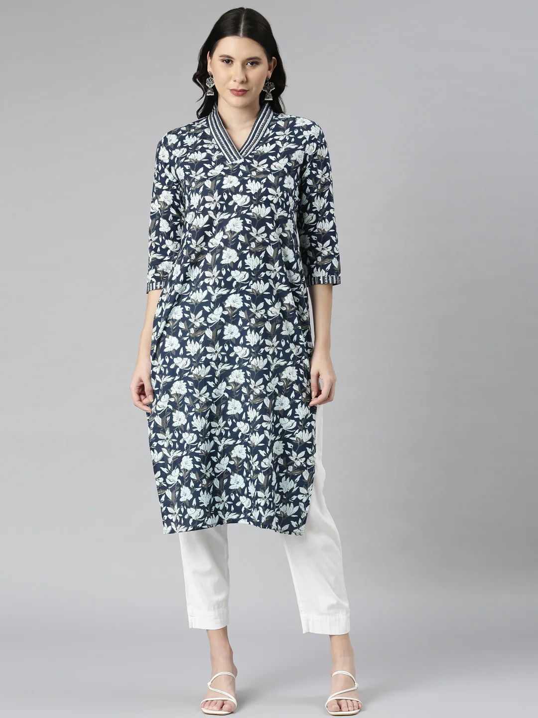 Neerus Navy Blue Casual Floral Straight Kurta