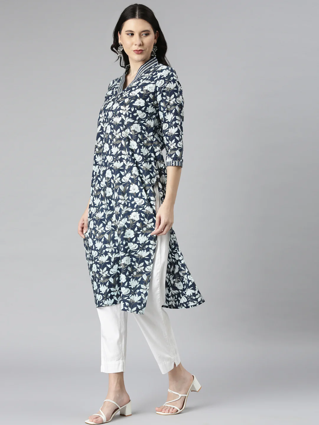 Neerus Navy Blue Casual Floral Straight Kurta - Image 2