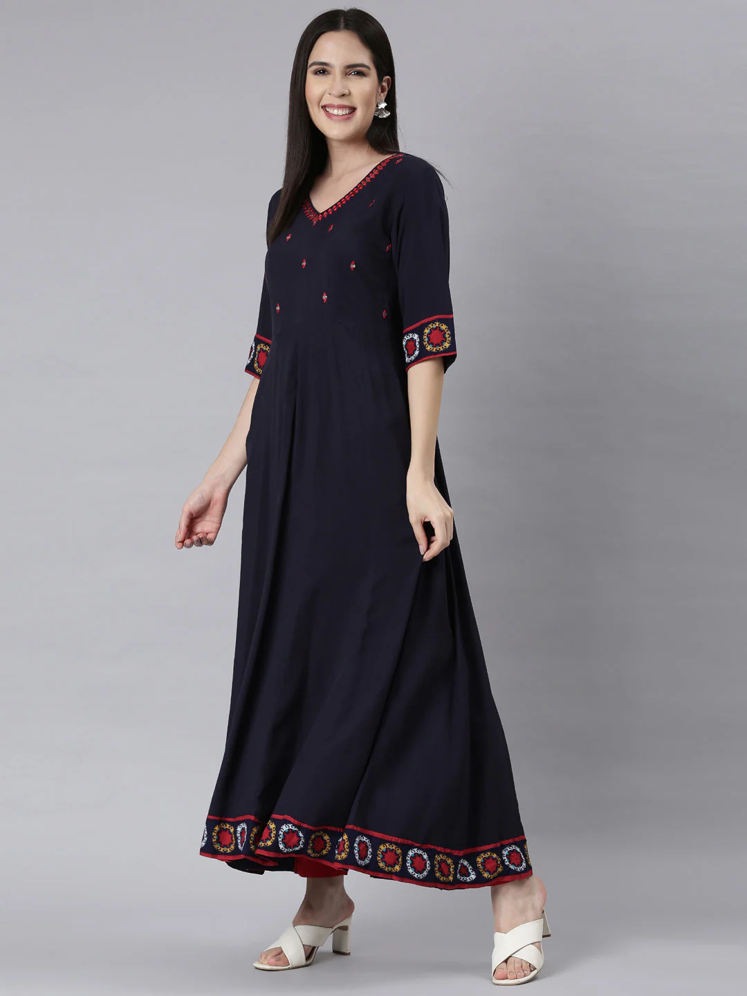 Neerus Navy Blue Panelled Anarkali Embellished Kurta - Image 4