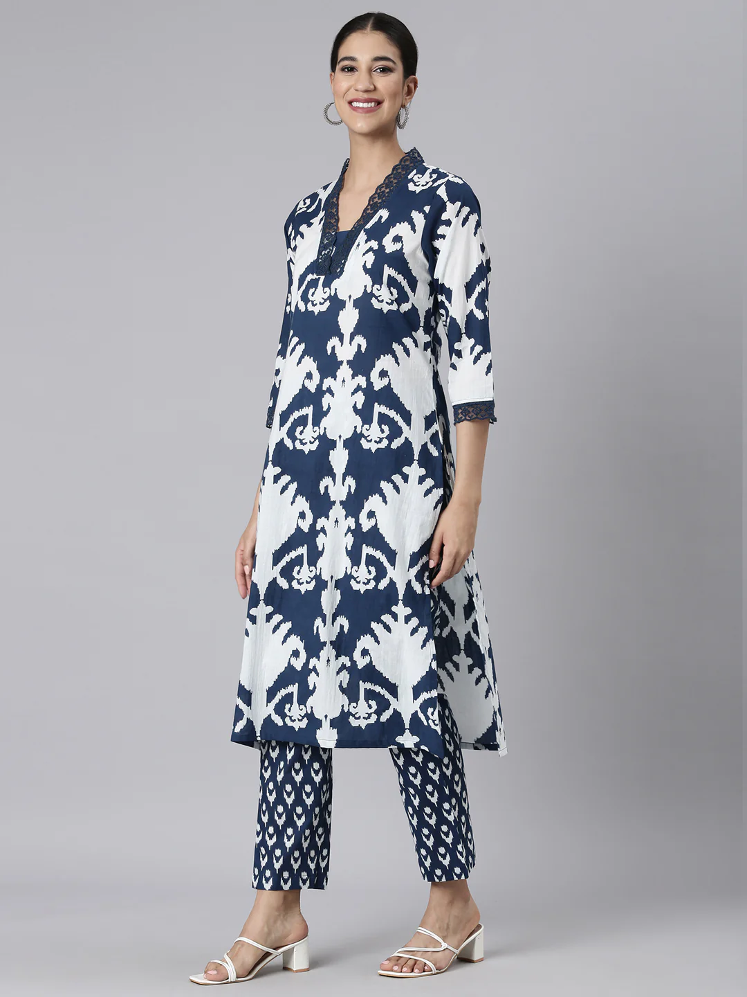 Neerus Navy Blue Printed Straight Kurta and Trousers - Image 2