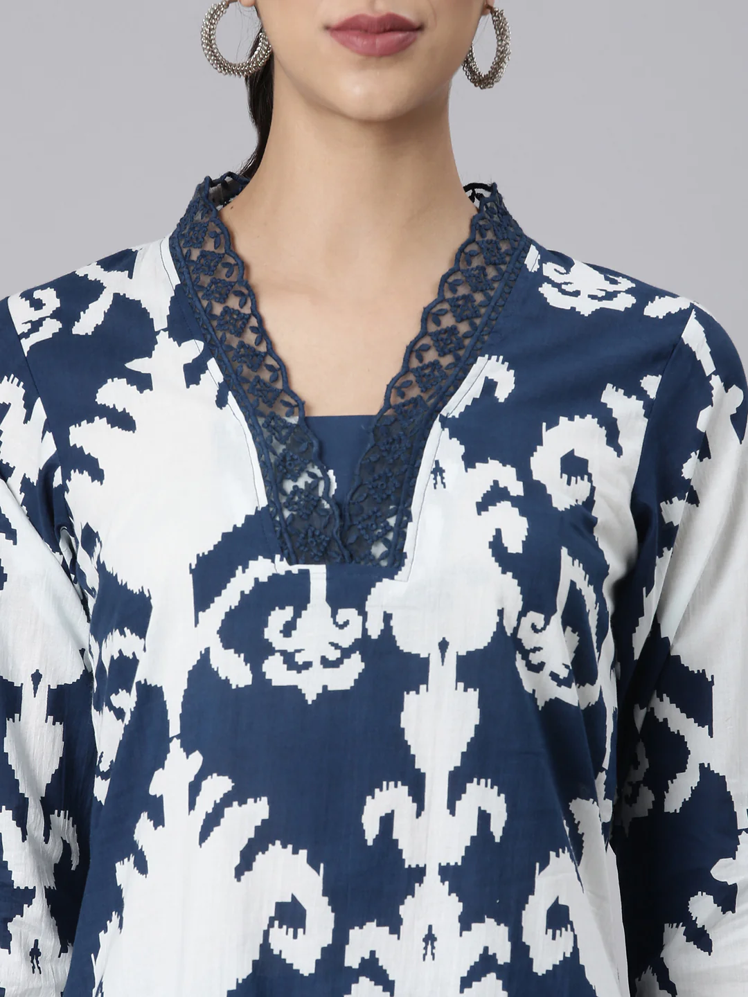 Neerus Navy Blue Printed Straight Kurta and Trousers - Image 4