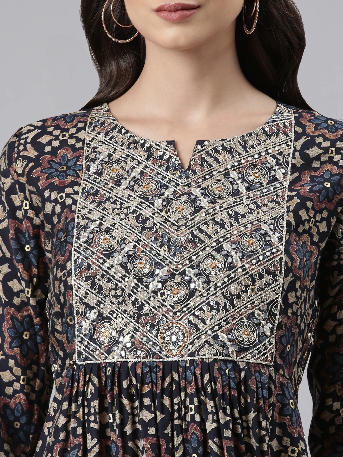 Neerus Navy Blue Regular Knee Length Printed Kurta Printed Trousers With Dupatta - Image 4