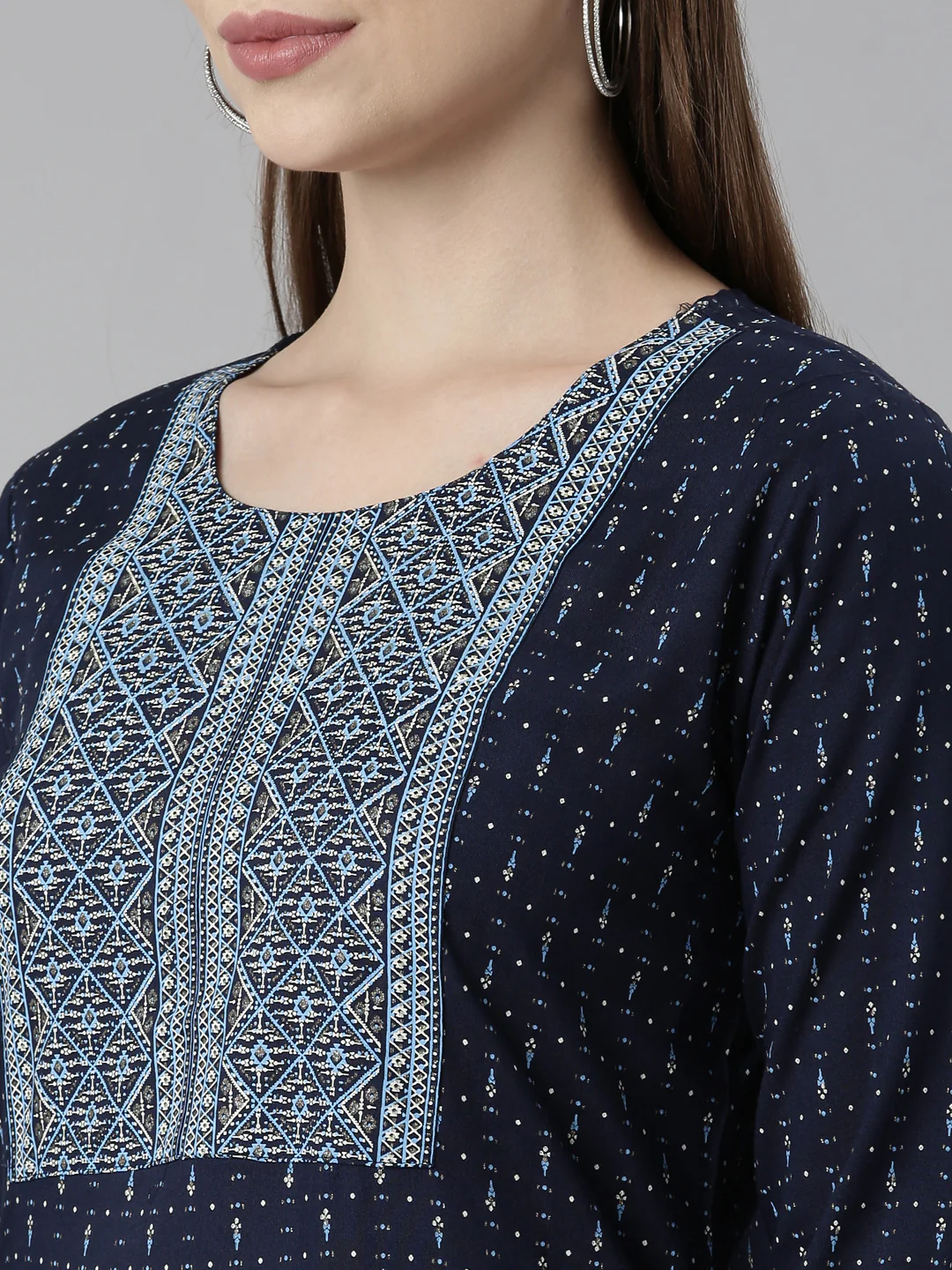 Neerus Navy Blue Regular Straight Bandhani Kurta - Image 4