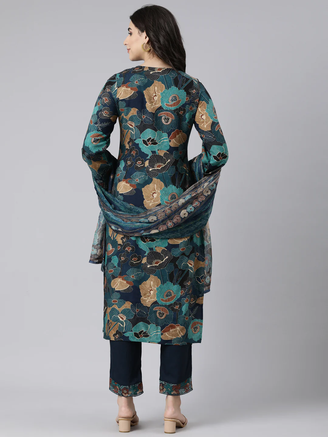 Neerus Navy Blue Regular Straight Floral Kurta And  Trousers With Dupatta - Image 3