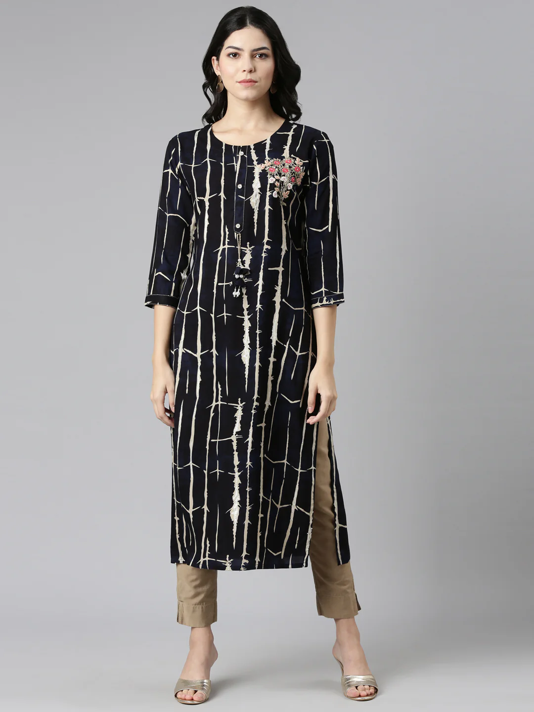 Neerus Navy Blue Regular Straight Printed Kurta