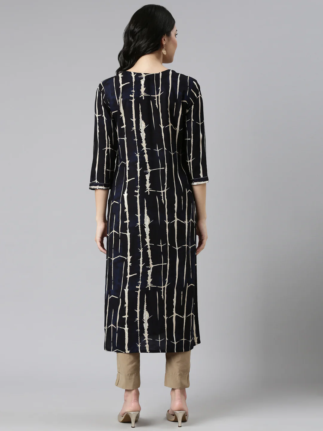 Neerus Navy Blue Regular Straight Printed Kurta - Image 3
