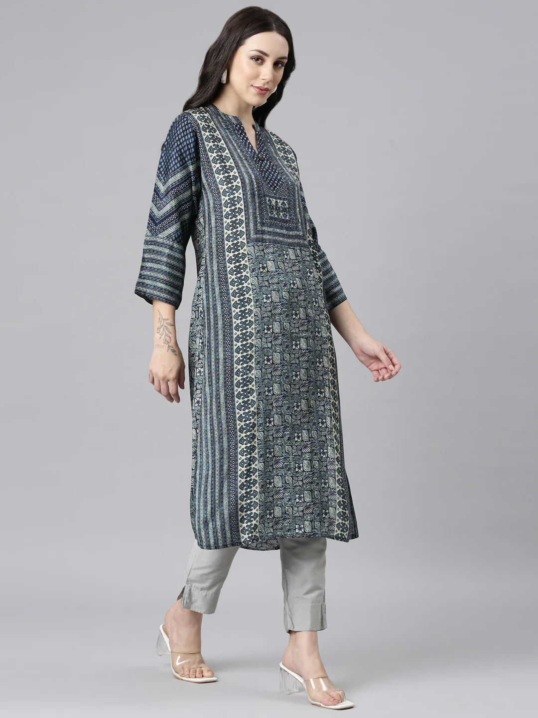 Neerus Navy Blue Straight Casual Floral Kurta - Image 2