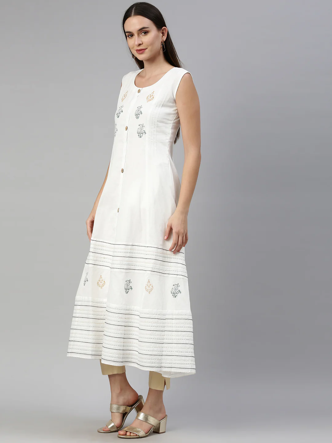 Neerus Off White Color Mulmul Fabric Kurta - Image 3