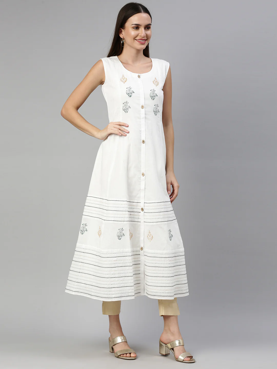 Neerus Off White Color Mulmul Fabric Kurta - Image 4