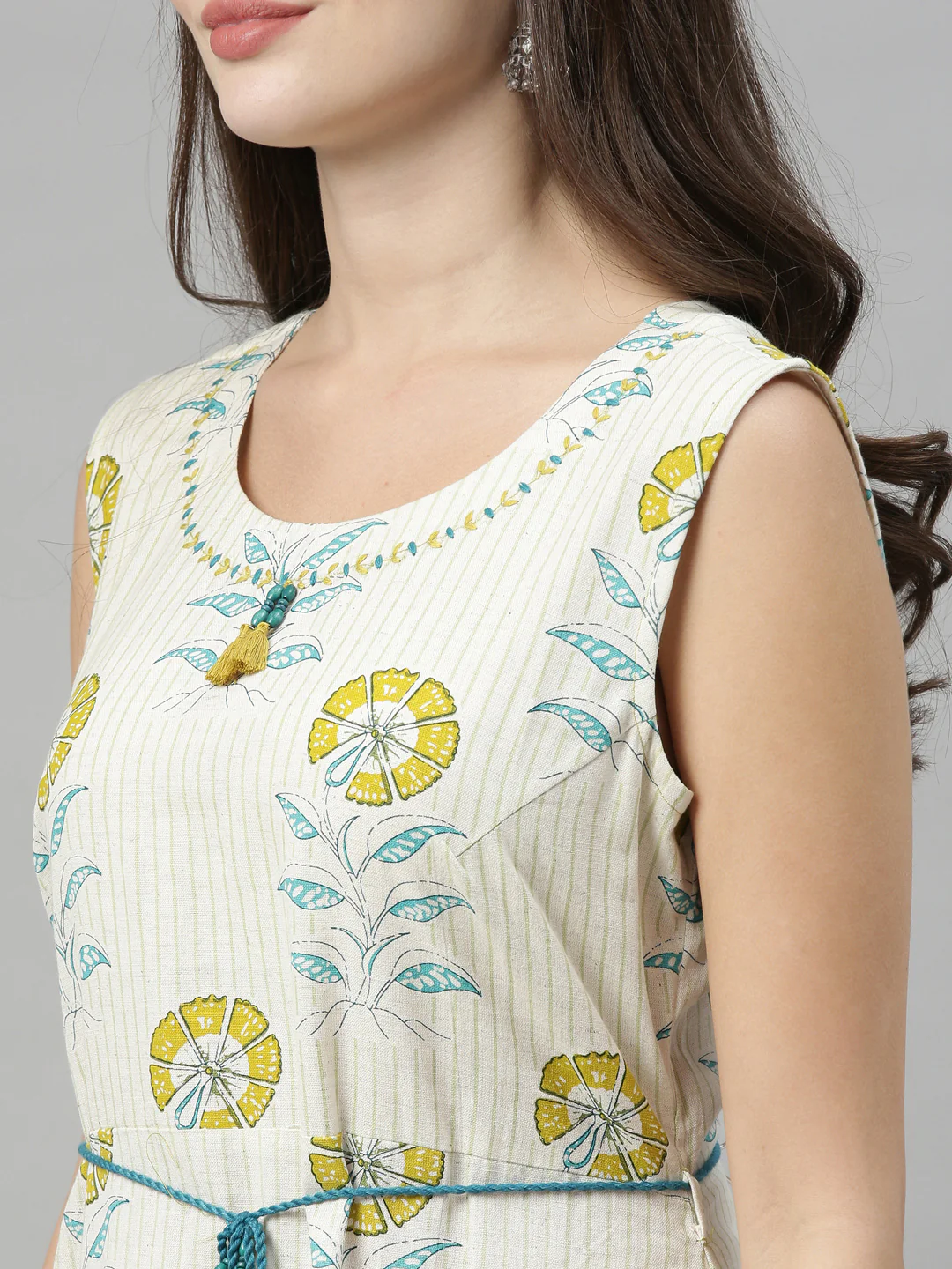 Neerus Off White Printed Flared Kurta - Image 2
