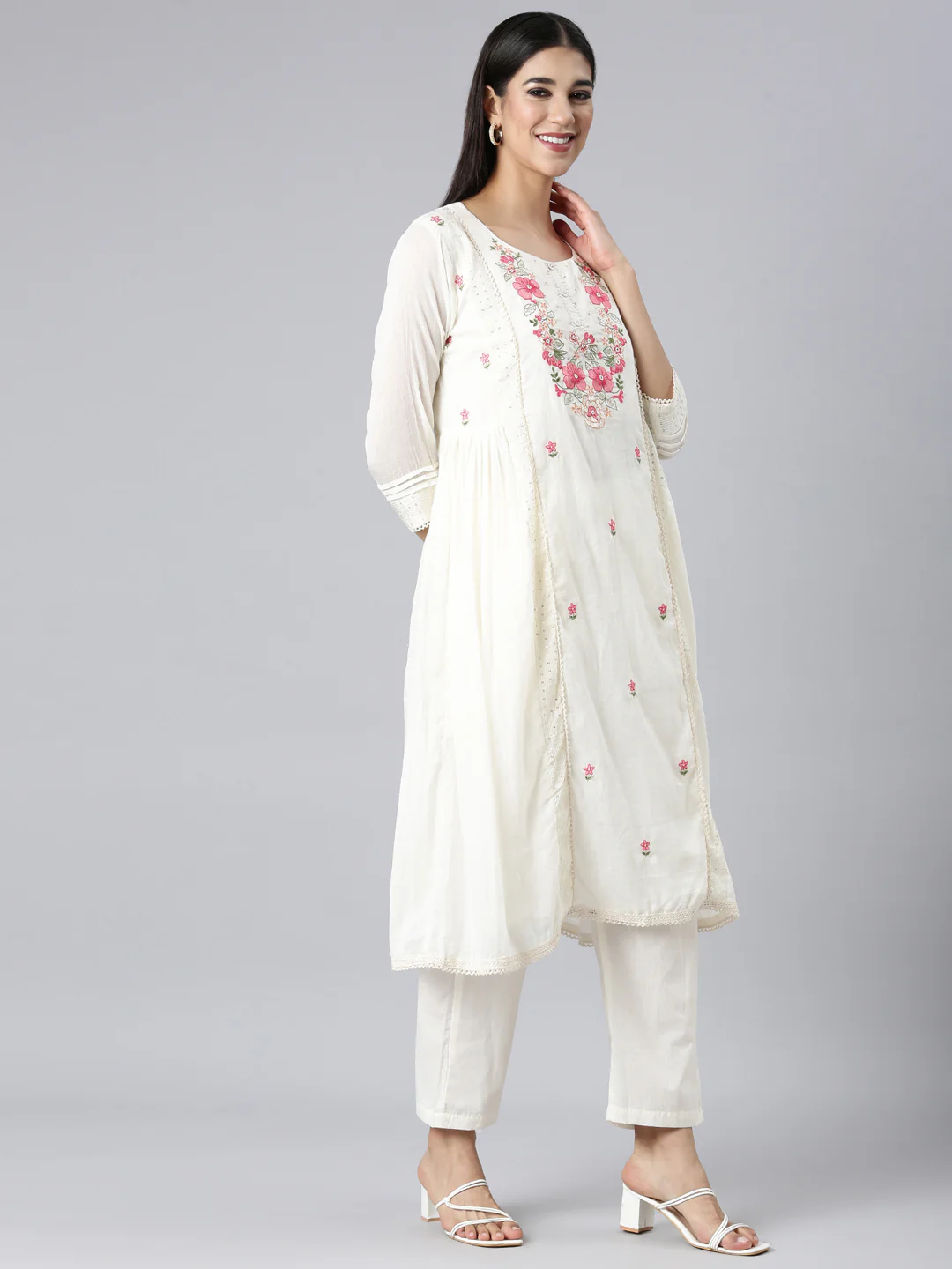 Neerus Off White Solid Curved Kurta and Trousers With Dupatta - Image 2