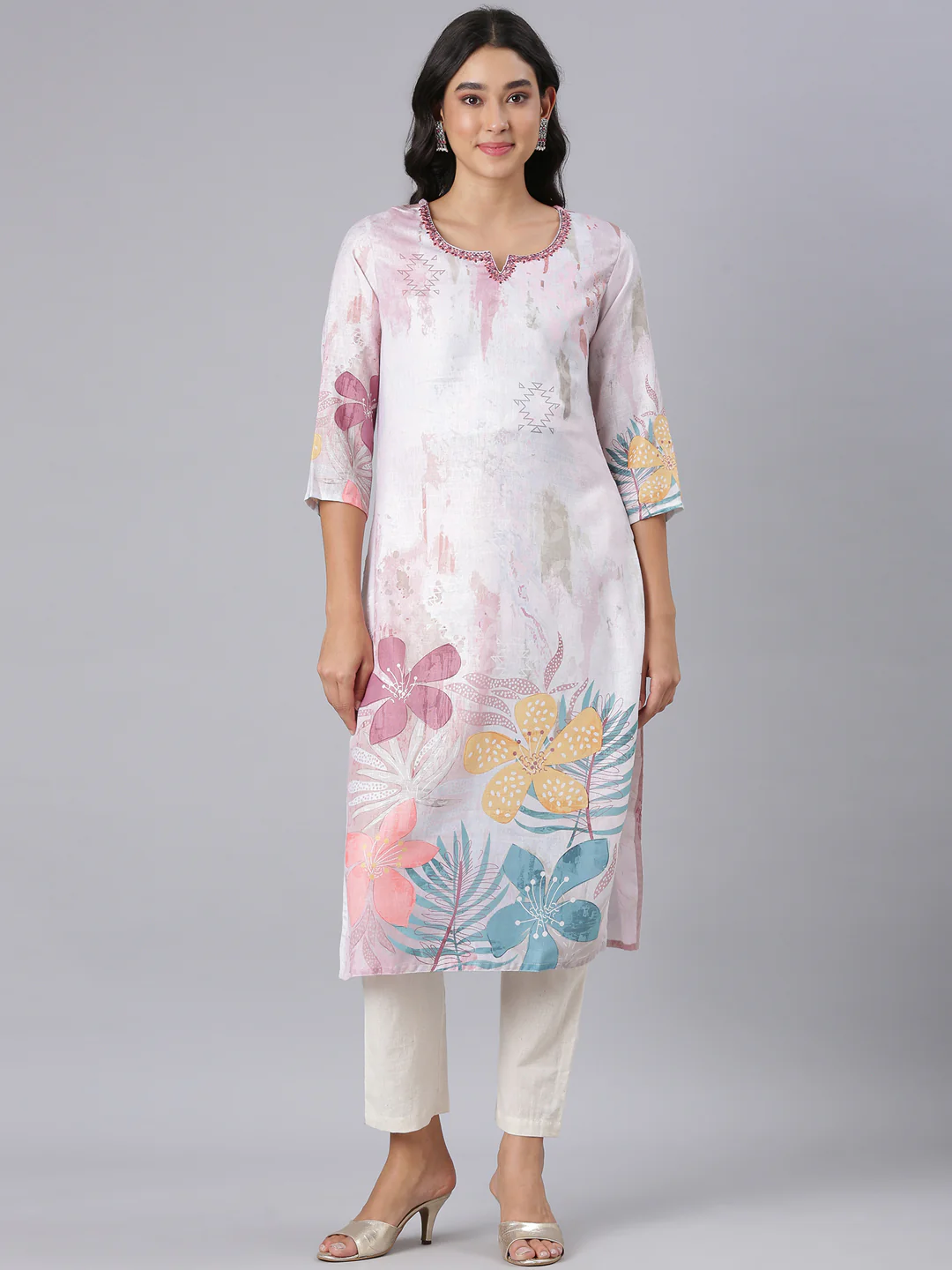 Neerus Off White Straight Casual Floral Kurta