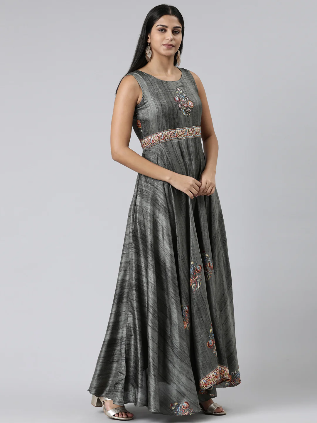 Neerus Olive Curved Casual Embroidered Maxi Dress - Image 2